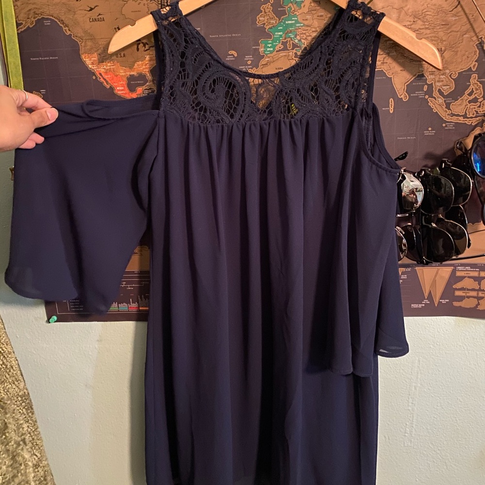 Navy blue cold shoulder shift dress